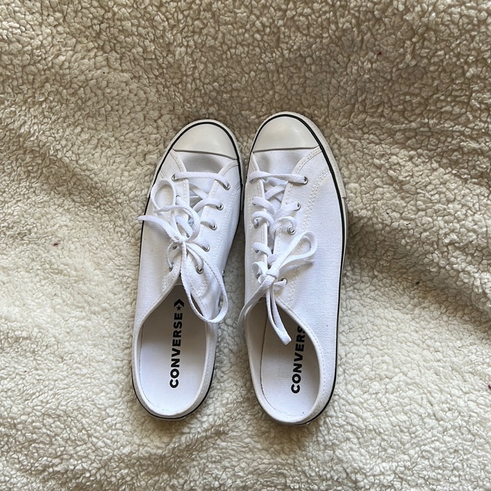 New converse slip on chucks
